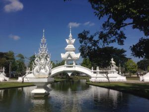 Wat Rong Khun - White temple