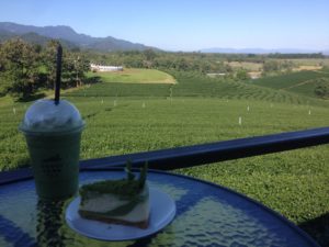 Green tea and cheesecake