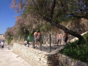 Plage de Lazaret - No-bounce players