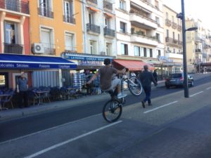 Backwheel cyclist