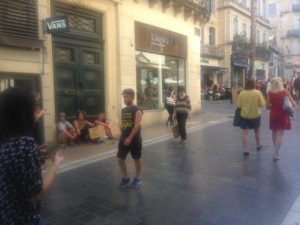 Montpellier - Begging for weed