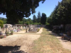 La Motte d’Aigues cemetry