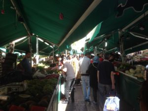 Fresh produce market