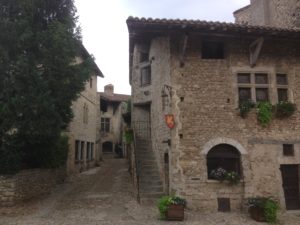 Pérouges