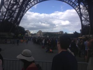 Eiffel Tower queues