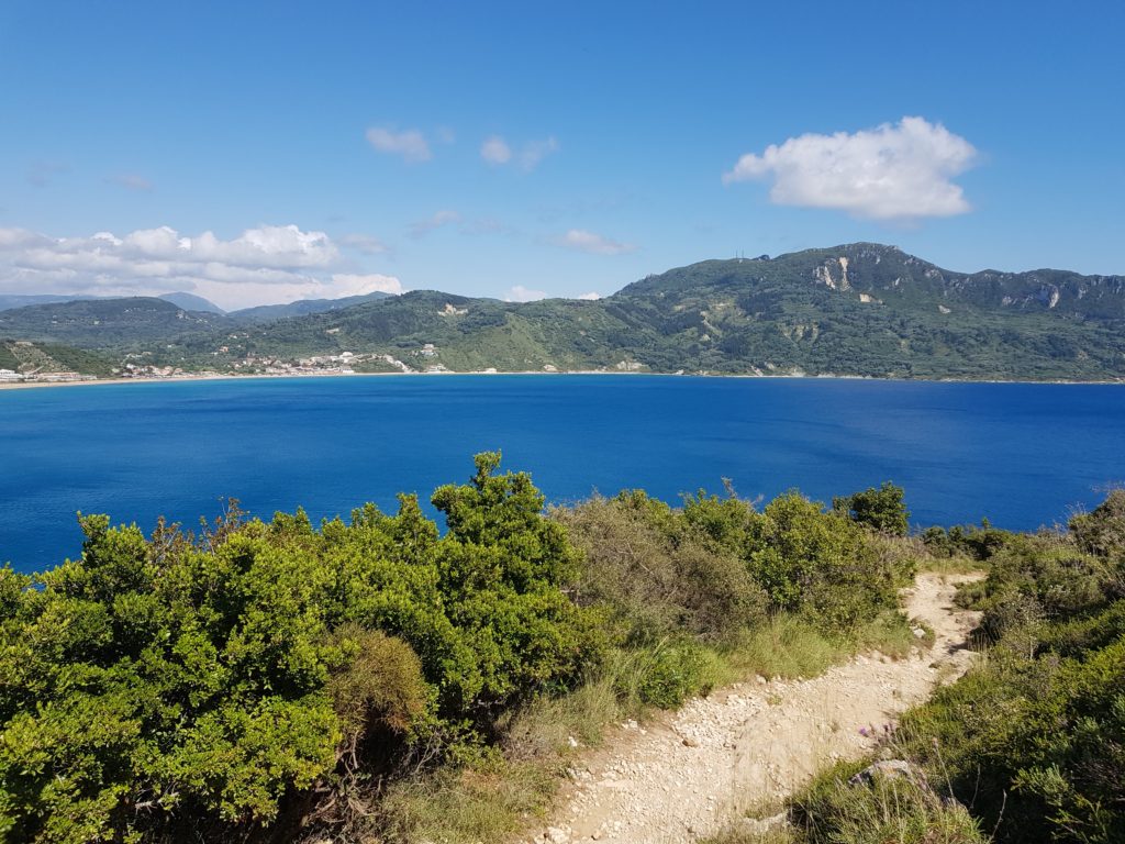 The road to Porto Timoni