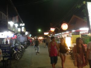 Pai walking street