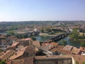 View from Cloítre du jardin des Evéques