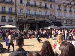 Street performers on Place de la Comédie