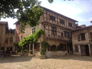 Pérouges